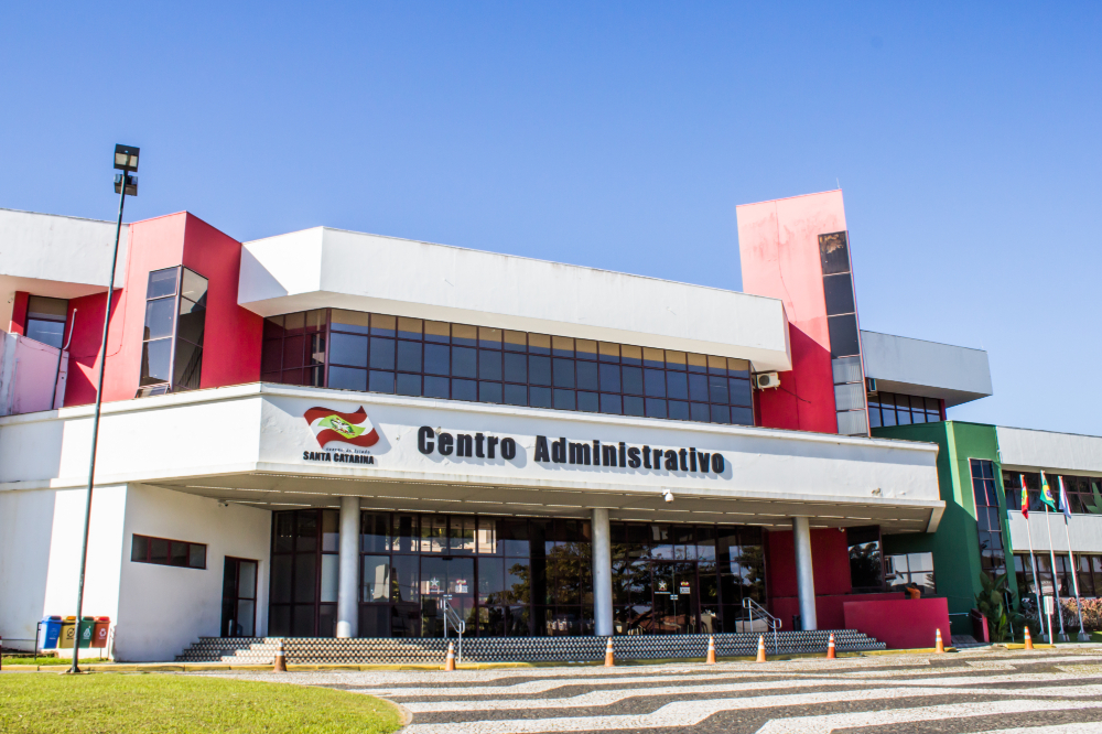 Governo de Santa Catarina publica nesta segunda-feira decreto com medidas para conter disseminação do coronavírus