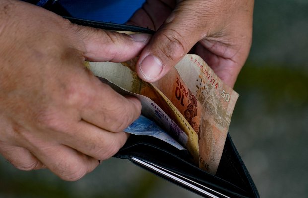 Governo injeta R$289 milhões na economia com pagamento em dia da segunda parcela do décimo terceiro salário aos servidores
