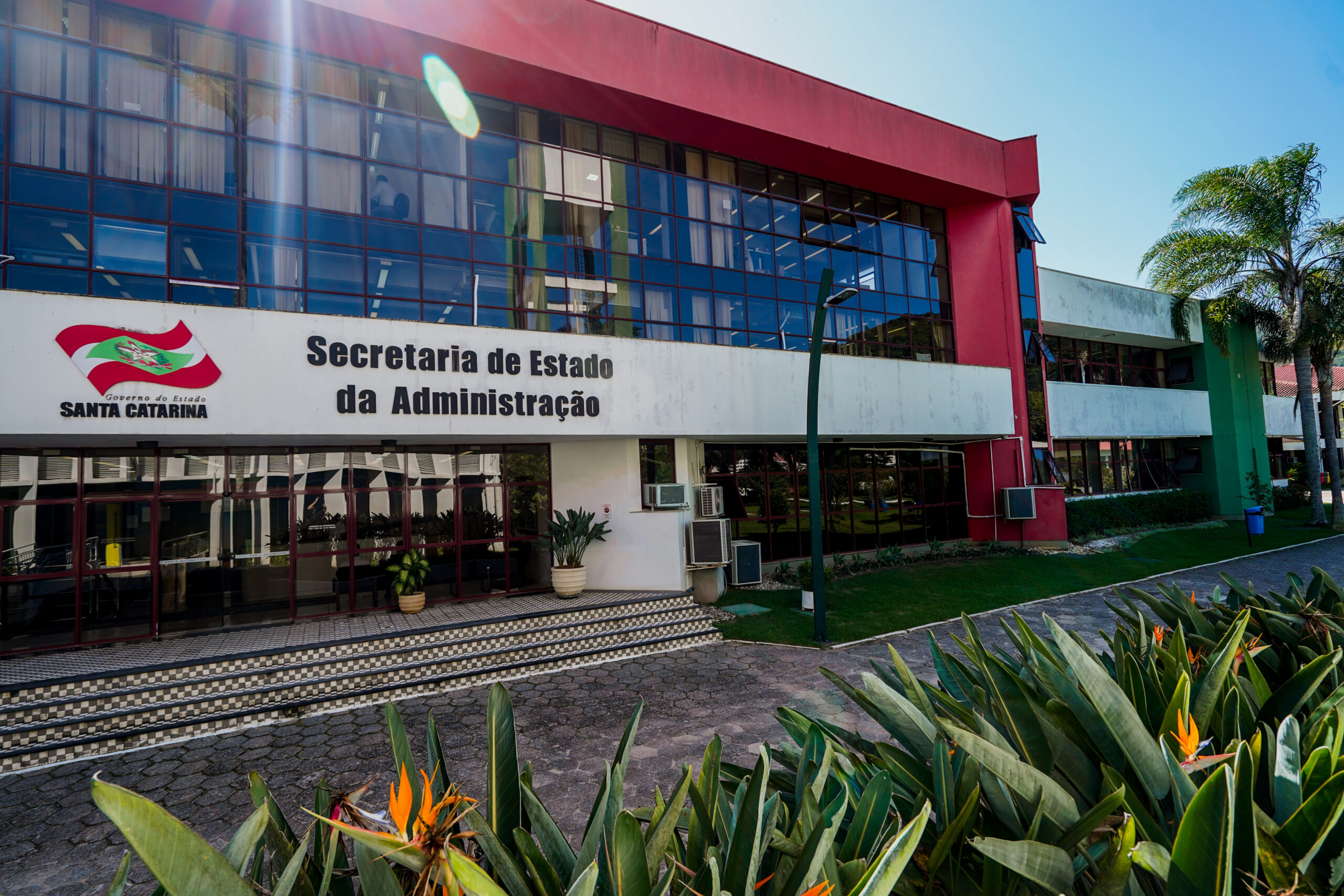 Governo de Santa Catarina sanciona lei da Reforma Administrativa