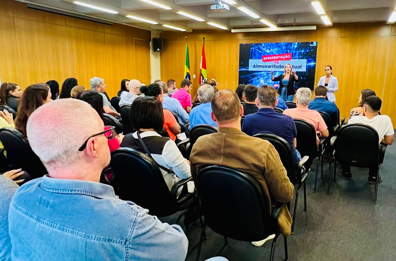 Secretaria da Administração realiza apresentação do Almoxarifado Virtual para otimizar gestão de materiais e economizar recursos